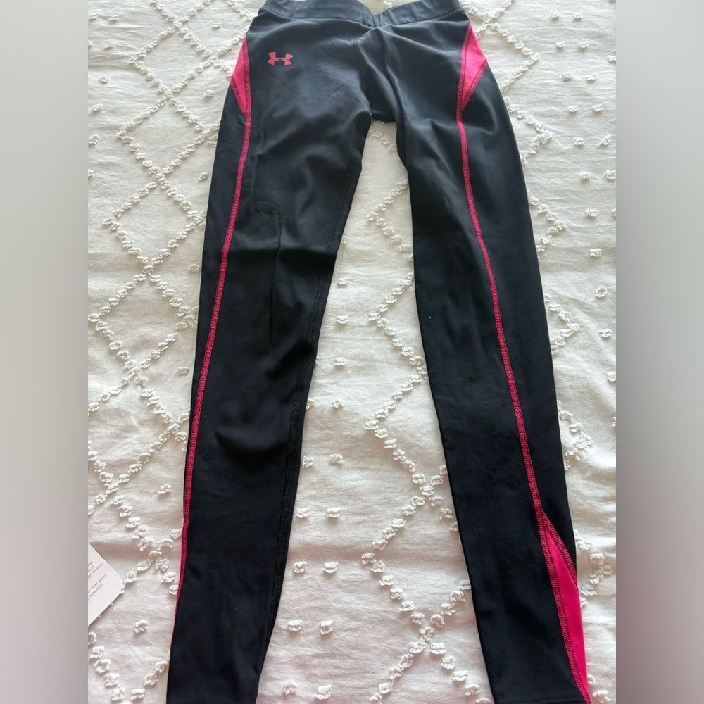 Under Armour ColdGear Leggings in Black and Pink